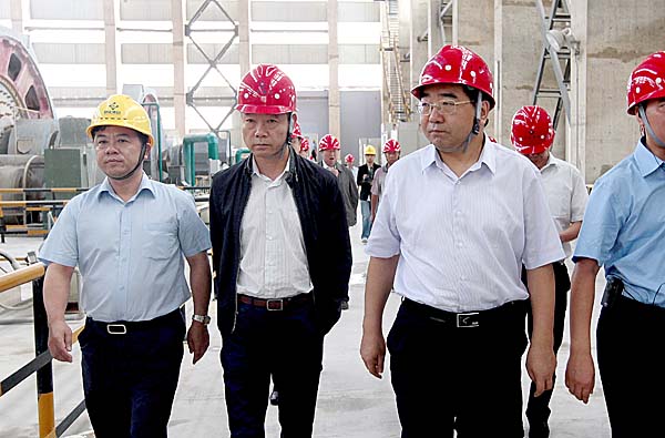 國務(wù)院安全生產(chǎn)第一督察組到磷化集團(tuán)調(diào)研