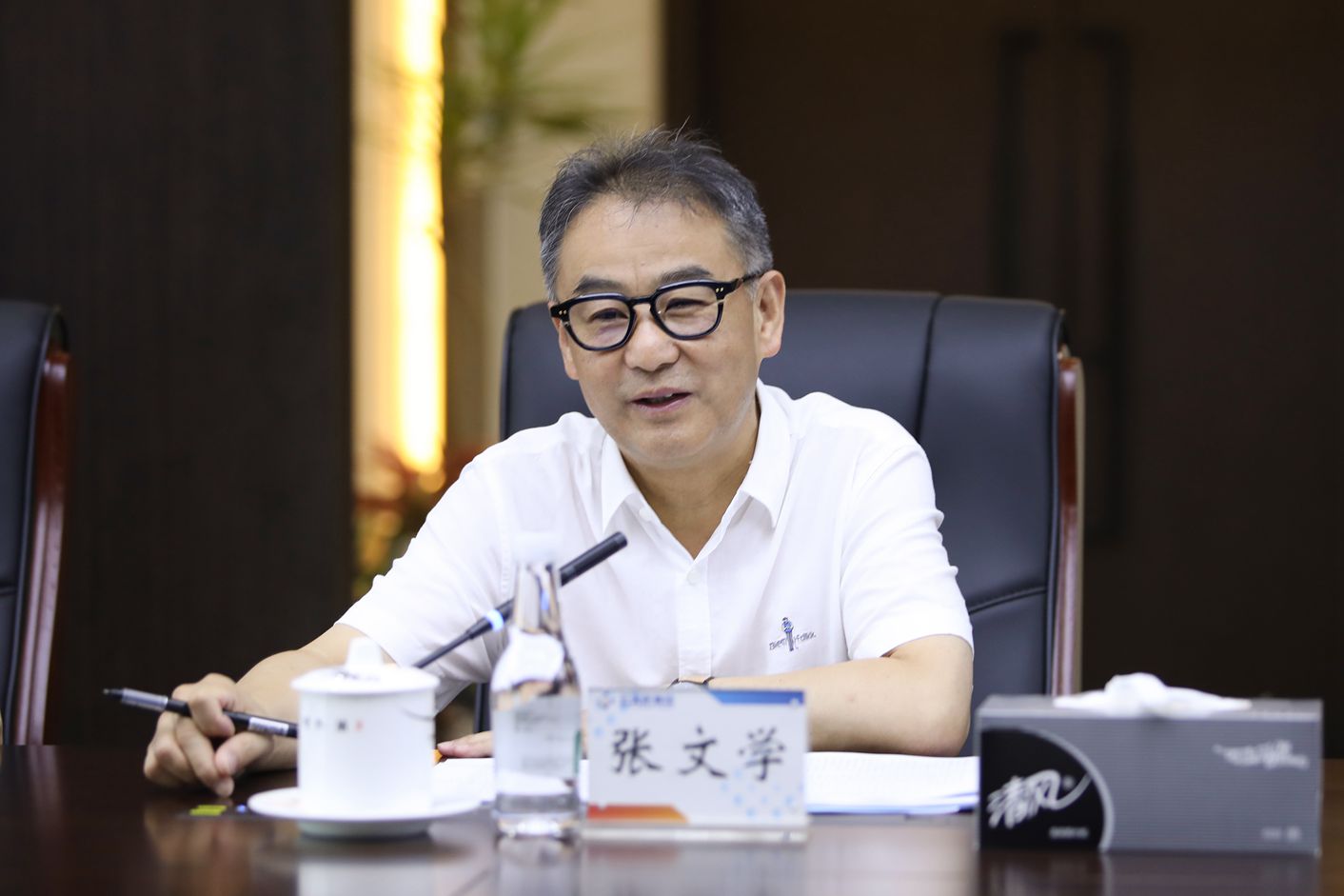 華夏銀行昆明分行行長趙草梓一行到訪云天化集團(tuán)參觀交流